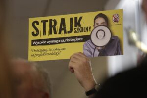SCHOOL PROTESTS IN POLAND: A LESSON FOR UKRAINE