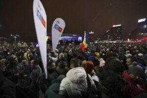 Двісті суддів протестують на вулицях Бухареста. Прокурори у білих пов’язках. Що відбувається у Румунії?