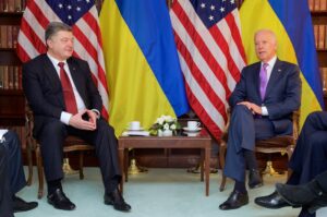 Плівки Деркача: Порошенко, Байден і величезна порожнеча