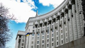 Економічна частина звіту Кабміну за 2019 р.: 67:33 на користь Гройсмана