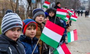 Угорці за кордоном. Мова навчання їх дітей – пріоритети закордонної політики держави