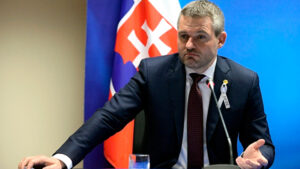 Словаччина: президент говорить з НАТО, депутати з РФ. Дайджест новин за 17-22.2018